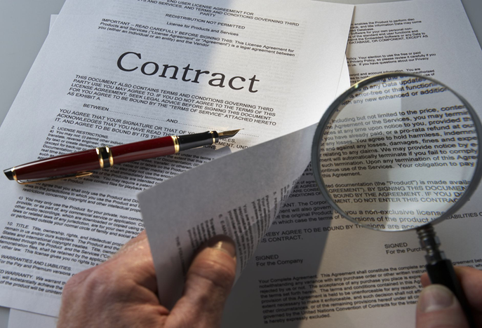 7 Factors to Consider Before Getting Into a Contractual Agreement